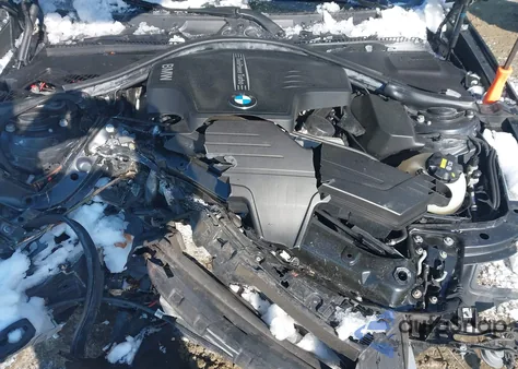 2015 BMW 328I xDrive z USA, uszkodzony, nr VIN WBA3B5G53FNS13068